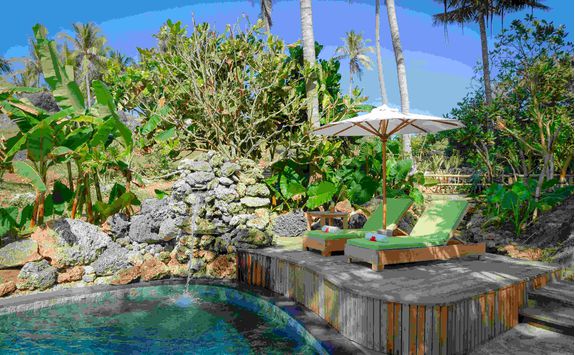 nihiwatu spa private sun loungers