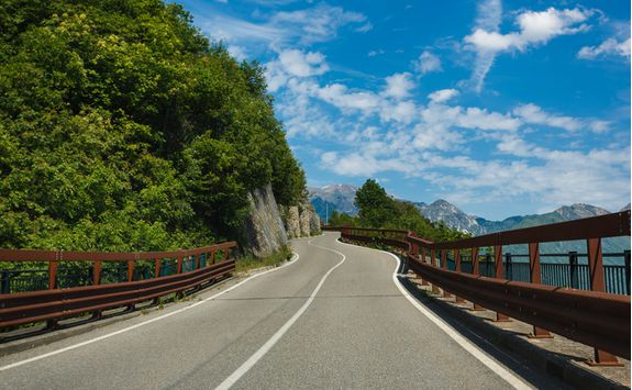 italian lakes road
