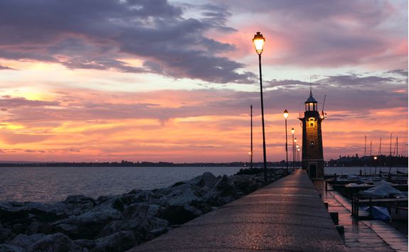 Desenzano del Garda lighthouse