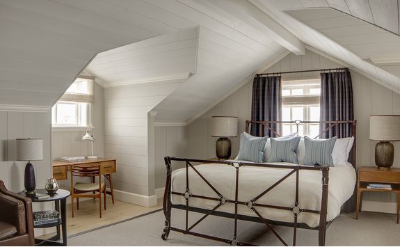 deplar farm bedroom