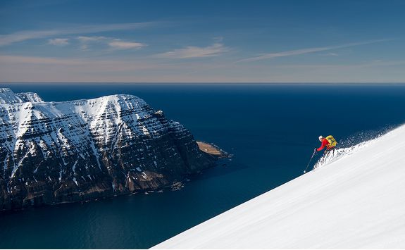 deplar farm heli skiing