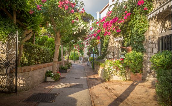 capri street