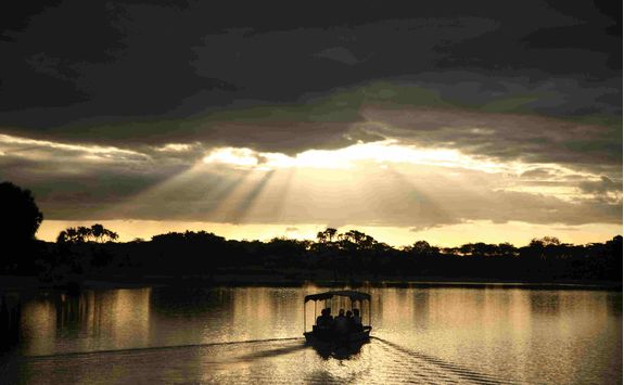 Boat Cruise, Lake Nzerakera