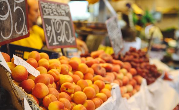 Fruit market in Bologna