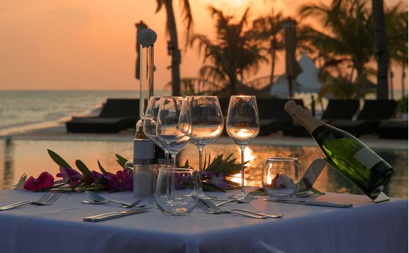 maldives-sunset-dinner