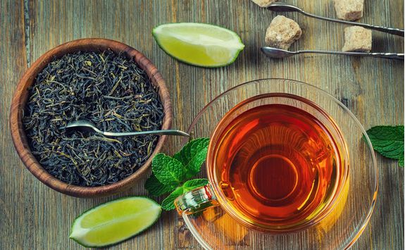 tea and tea leaves