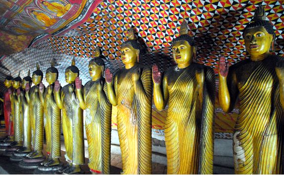 dambulla buddhas