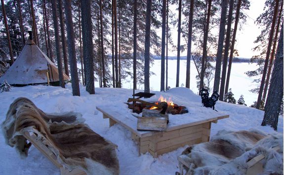 aurora safari camp campfire