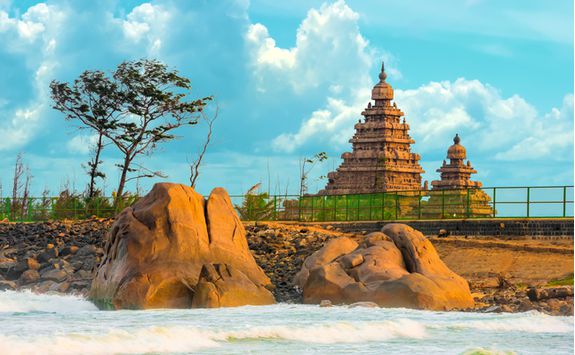 Mahabalipuram and sea