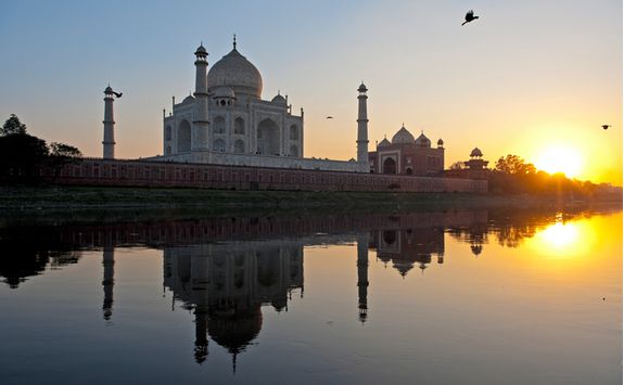 Taj Mahal from across the yamuna_river