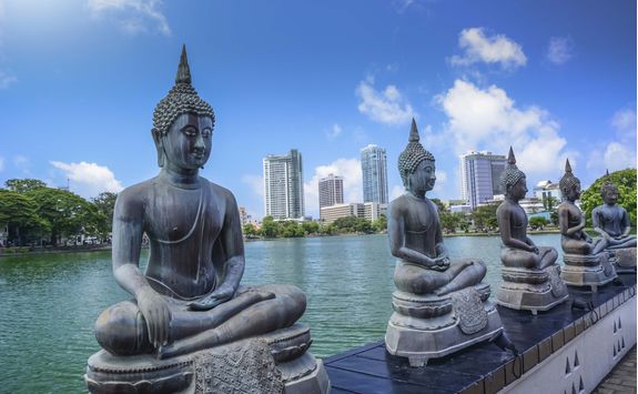 Buddha statues on the Colombo riverbank