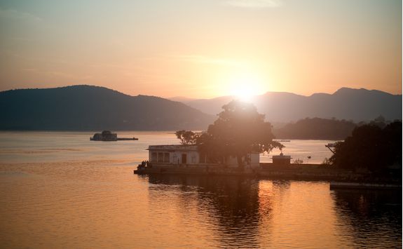 Sunset, Lake Pichola