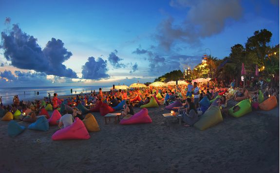 bali_beanbag_beach_bar