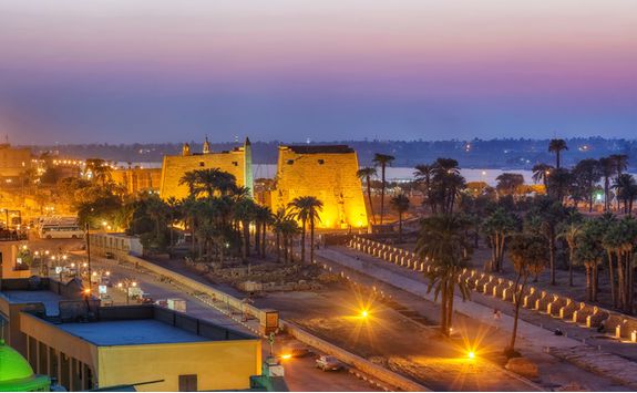 luxor_at_night