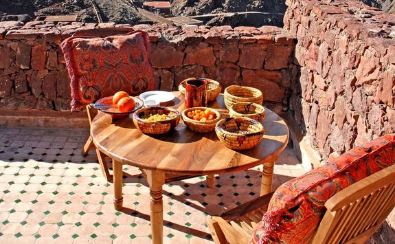 azzaden lodge balcony