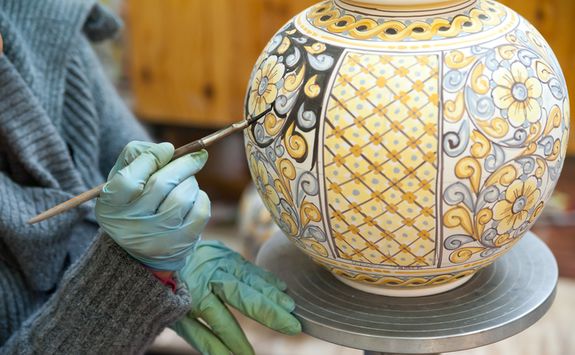 Painting a ceramic vase