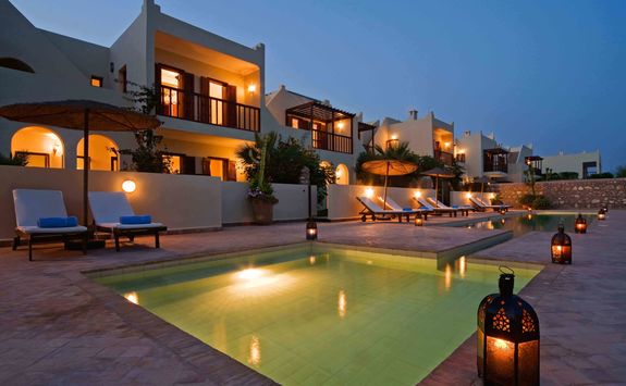 Swimming pool at Rebali Riads
