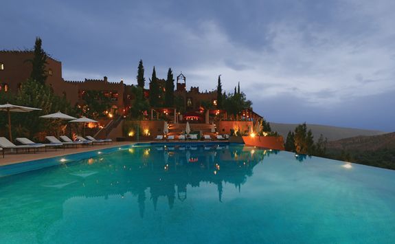 Swimming pool in the evening
