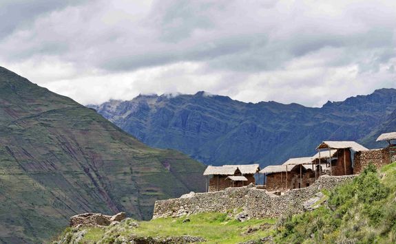 Pisac houses