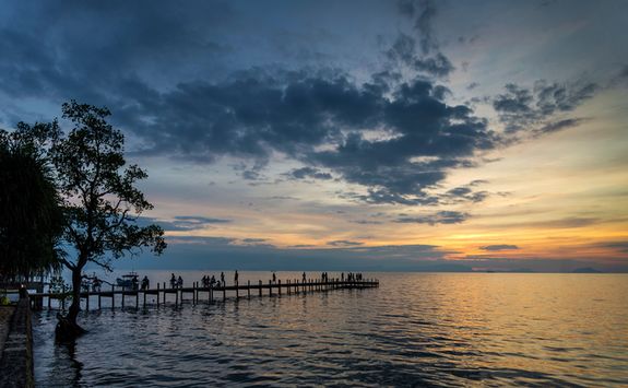 Sunset on a beach in Kep