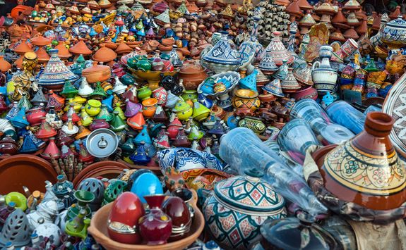 Colourful ceramics in Meknes