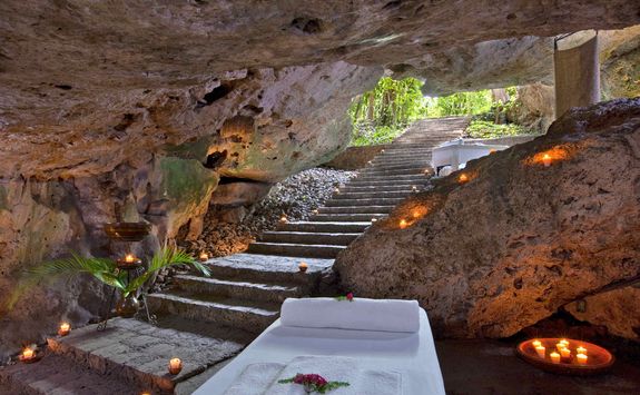 the underground spa at hacienda temazon