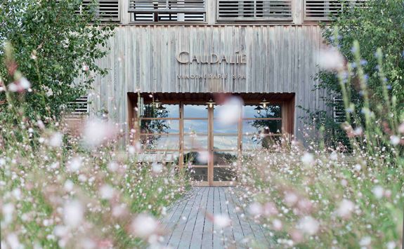 Les Sources de Caudalie spa entrance