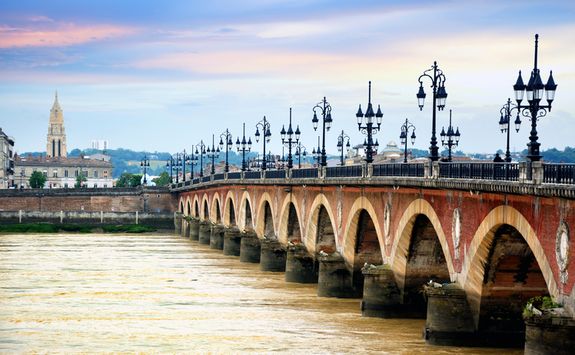 Pont de Pierre bridge
