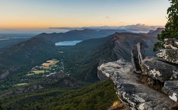 Lookout over the Grampians