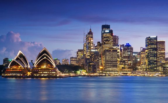 Sydne skyline at night