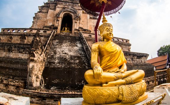 Wat Chedi Luang buddha