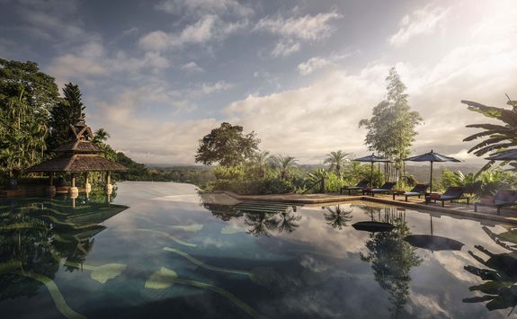 Pool at the Anantara Golden Triangle