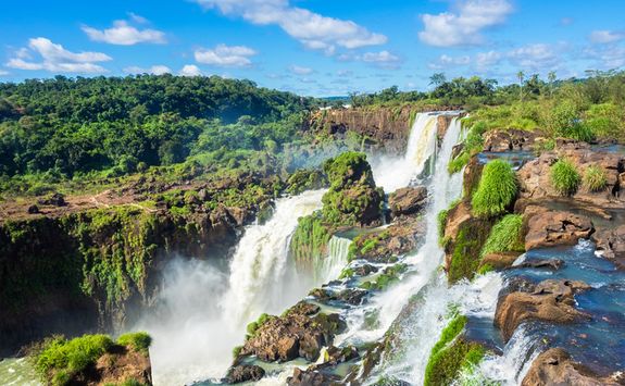 iguazu falls brazil
