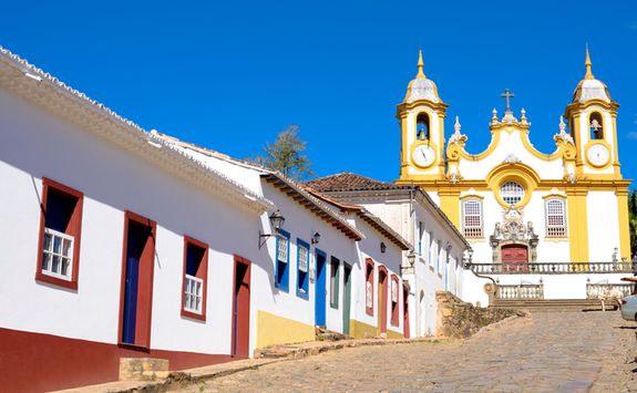 Colonial Houses