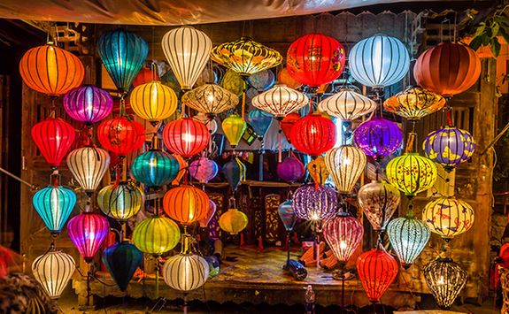 traditional lanterns in hoi an