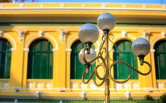 ho chi minh lamp
