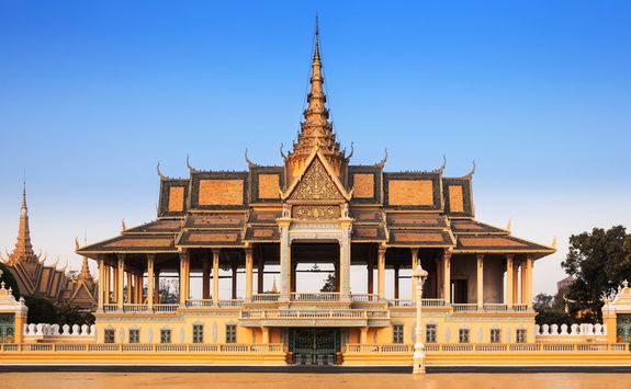 royal palace phnom penh