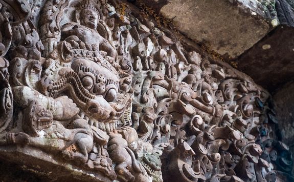 wat phou stone carvings