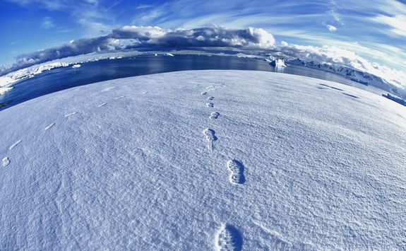 walking to the south pole