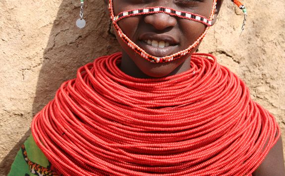 Girl with neck rings