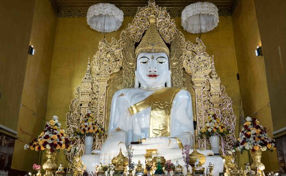Buddha at Kyauktawgyi Pagoda