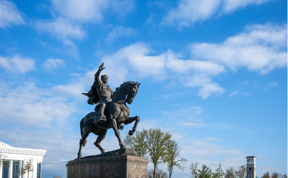 timur statue in tashkent