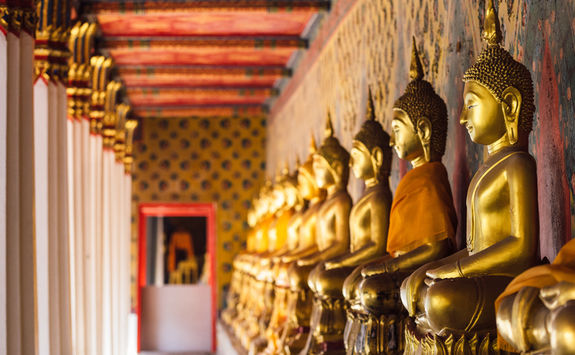 wat pho statues