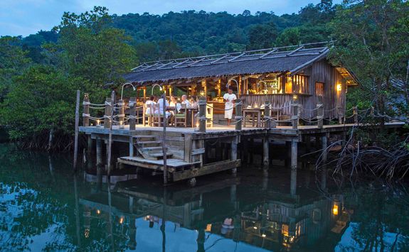 benz restaurant