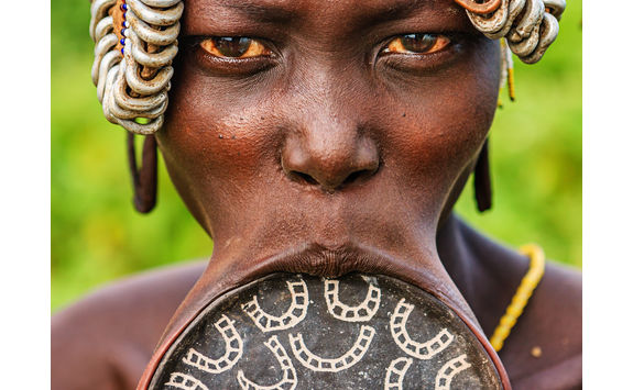 lip plates mursi
