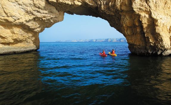 Barr al Jissah kayaking