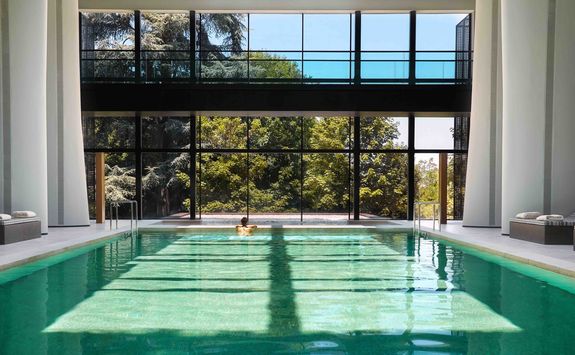 Indoor swimming pool