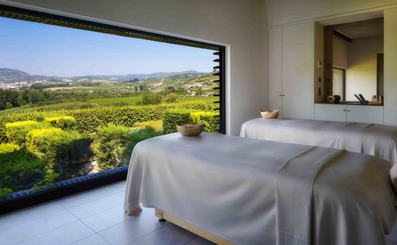 Spa treatment room