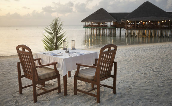 dinner beach