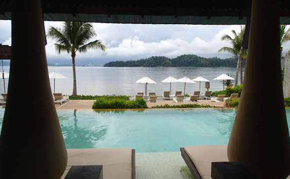 Gaya Island Resort Pool